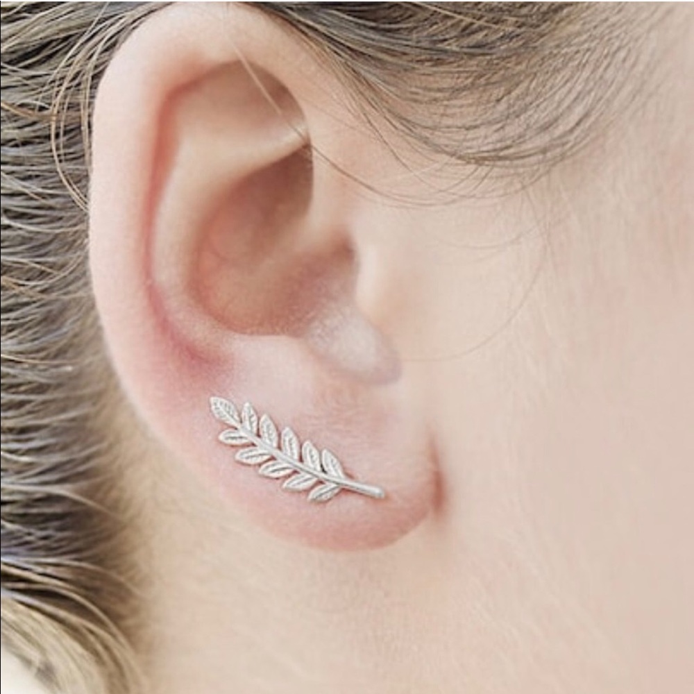 🍍Leaf ear climber earring